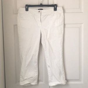 New York and Company White Jean Capri size 10